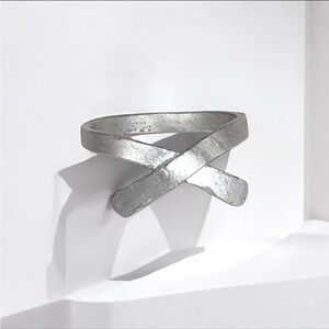 5 For $25💫Silver Aluminum Wire Hammered Ring
